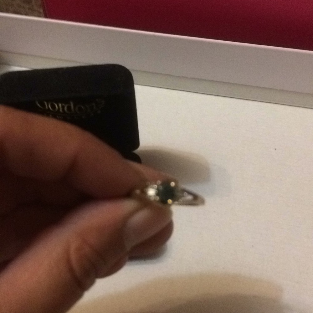 Ring - Picture 2 of 5